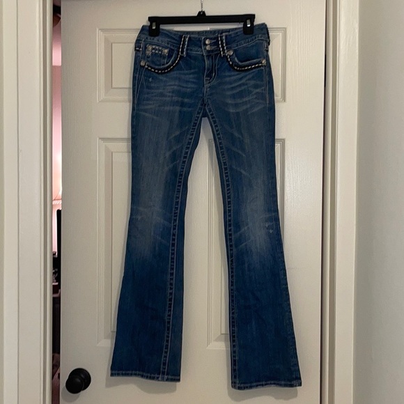 Buckle “Miss Me” Angel Wing Jeans - Picture 2 of 6